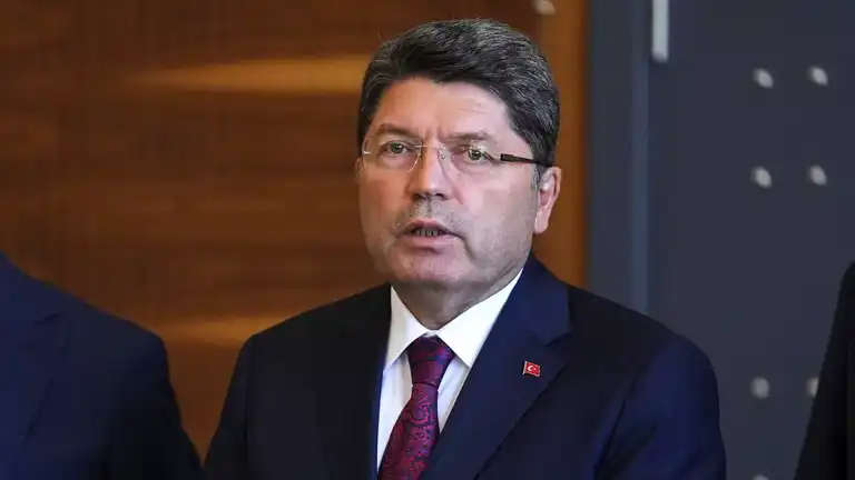 Bakan Tunç'tan Çocuk Suçlarıyla Mücadele İçin Yeni Düzenleme